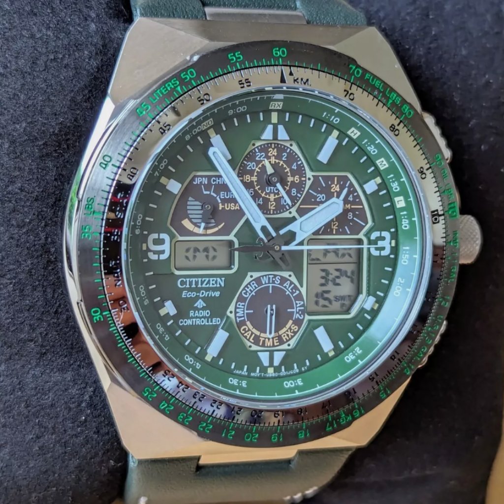 Citizen Mens Promaster Skyhawk Chronograph Gmt Green Dial Watch Citizen Mens Promaster Skyhawk Chronograph Gmt Green Dial Watch
